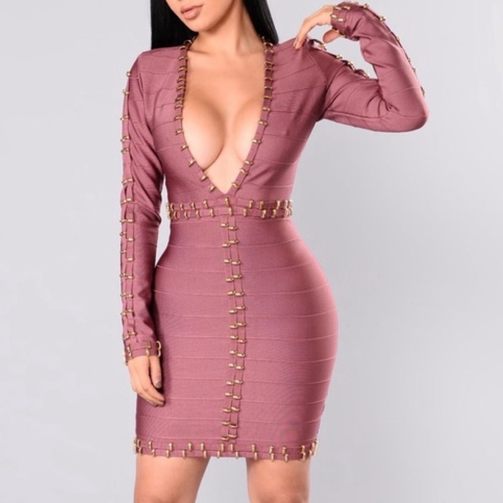 Elegant Plum Long-Sleeve Dress. Zarah bandage dress. Excellent conditions.